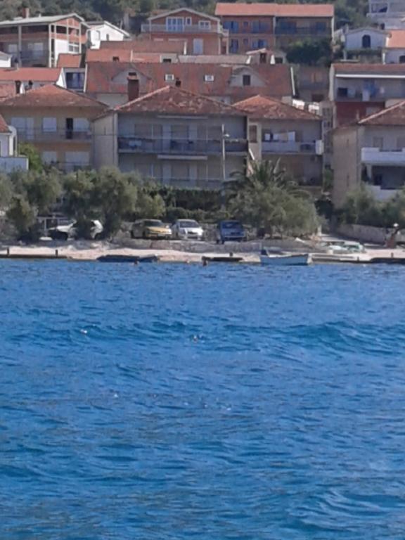 Apartments Dora Τρογκίρ Εξωτερικό φωτογραφία