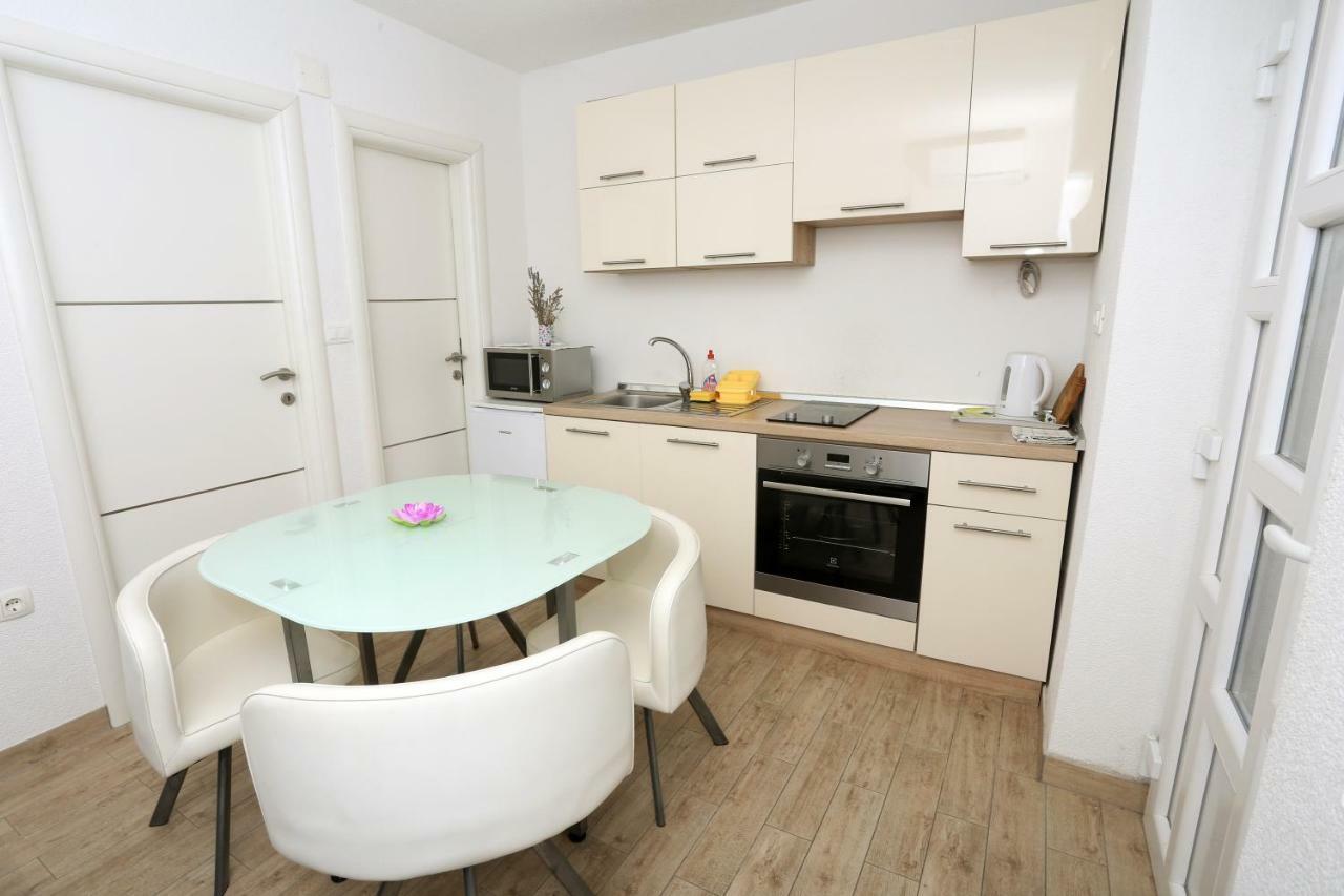 Apartments Dora Τρογκίρ Εξωτερικό φωτογραφία