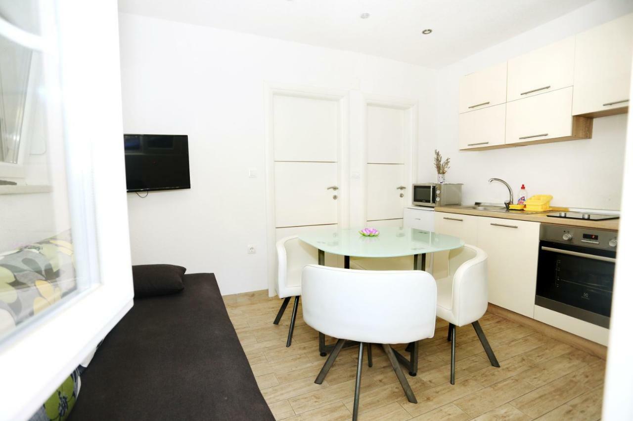Apartments Dora Τρογκίρ Εξωτερικό φωτογραφία